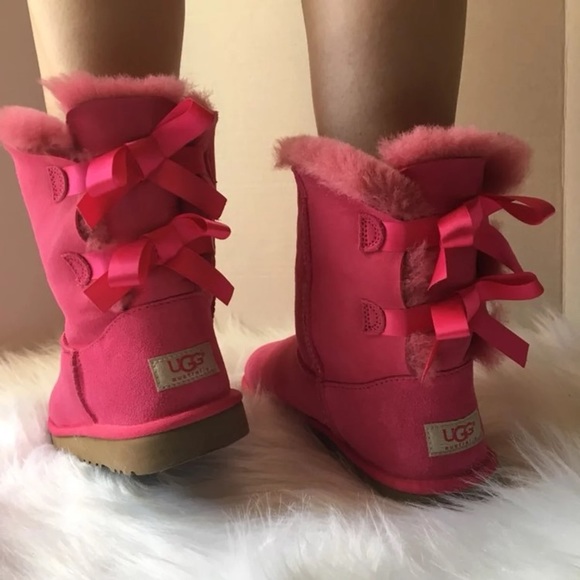 bow tie uggs